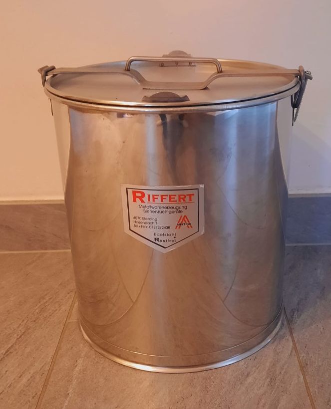Riffert Edelstahl Lagerkannen